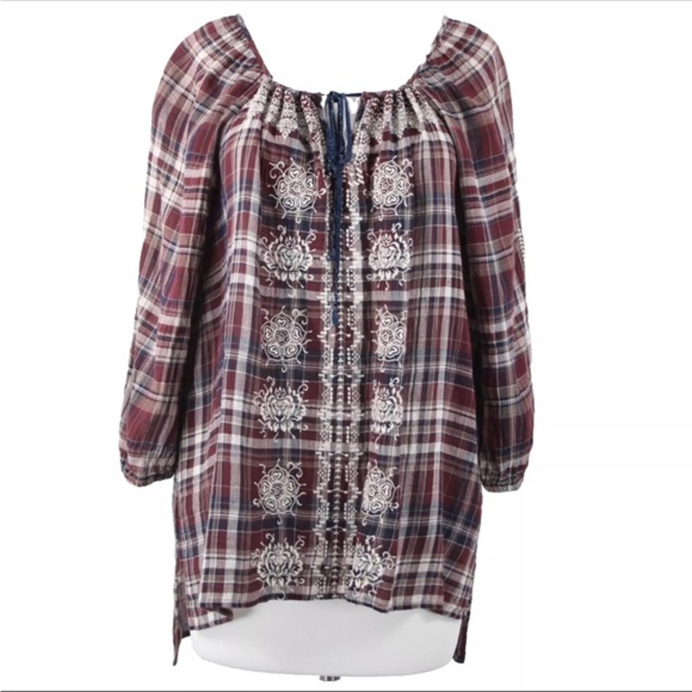 Johnny was embroidered blouse
